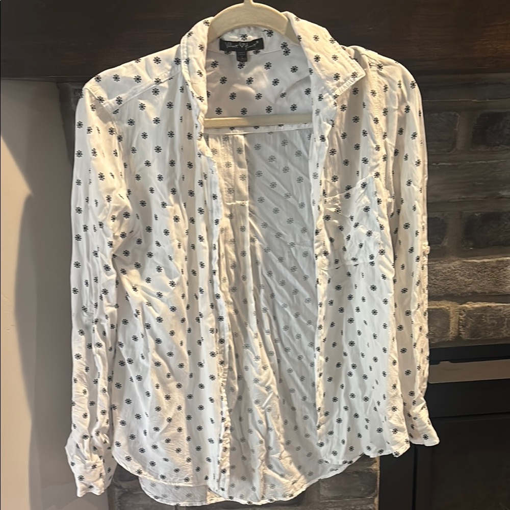 Velvet Heart Ivory Shirt with Navy Floral Design